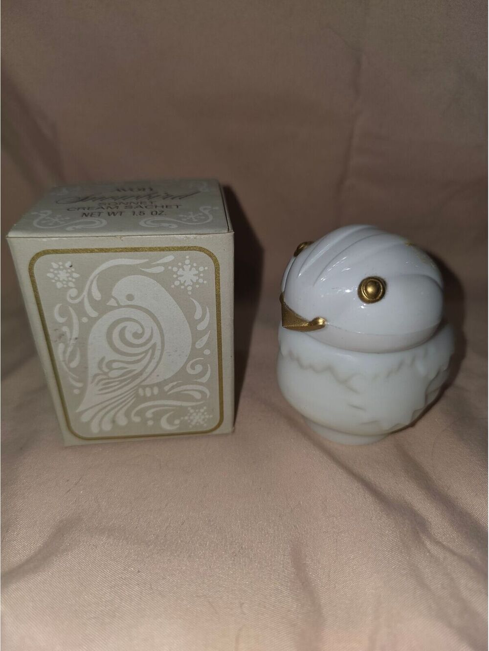 Avon snowbird sonnet milk glass